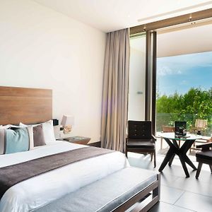 King Room Garden View